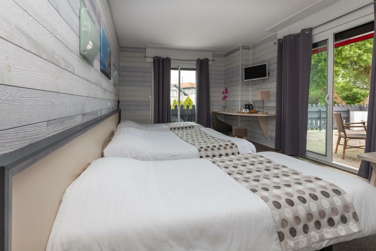 Logis Hotel Le Rond Point 소르-호스고르 외부 사진
